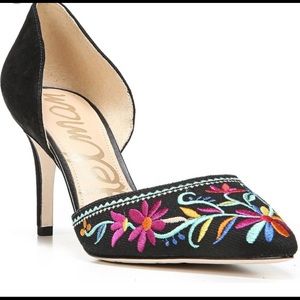 LAST CHANCE: Sam Edelman embroidered pumps